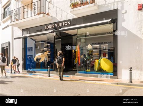 louis vuitton marbella shop